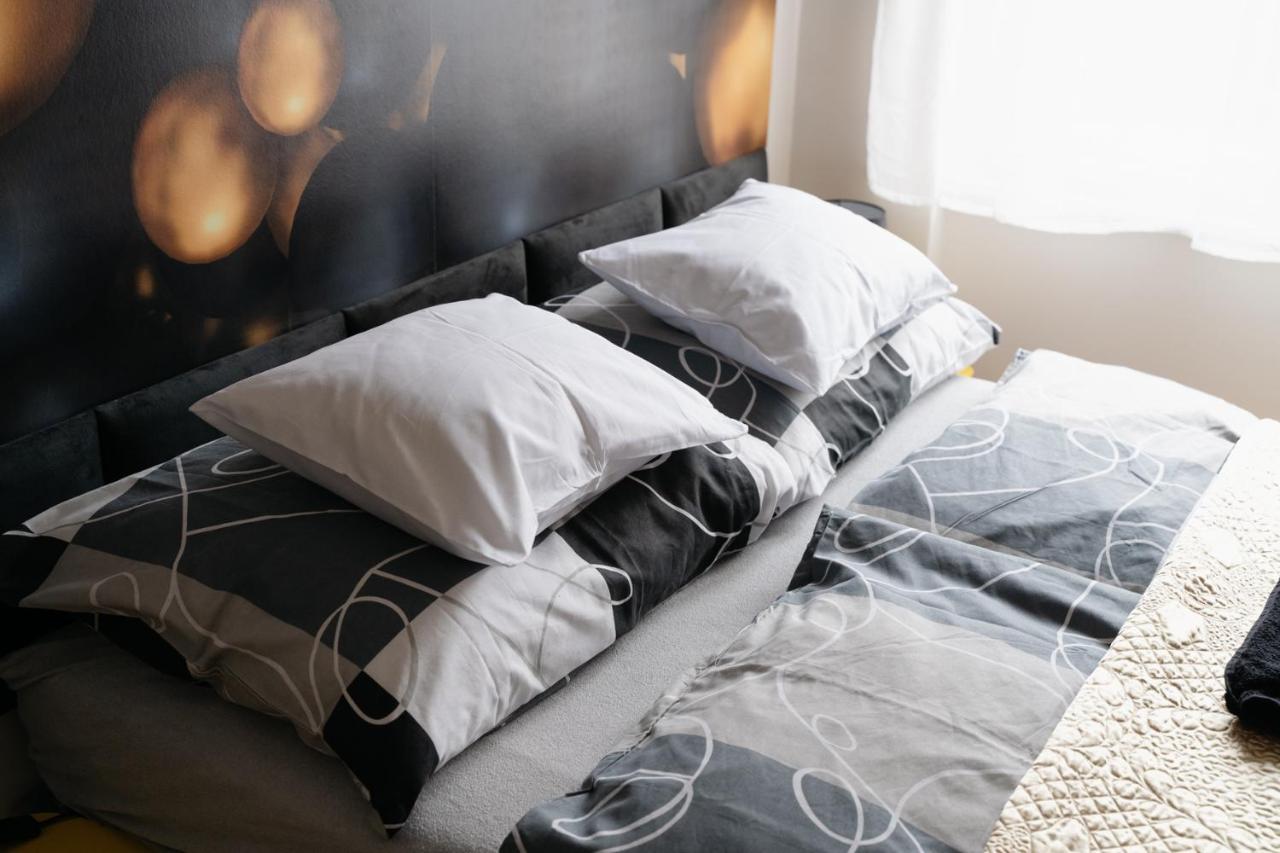 Fand Center Apartman Luxury Szeged Buitenkant foto